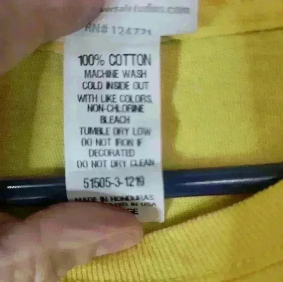 Universal Studios Spongbob long sleeve graphic tee. 100% cotton. large. - Picture 3 of 5